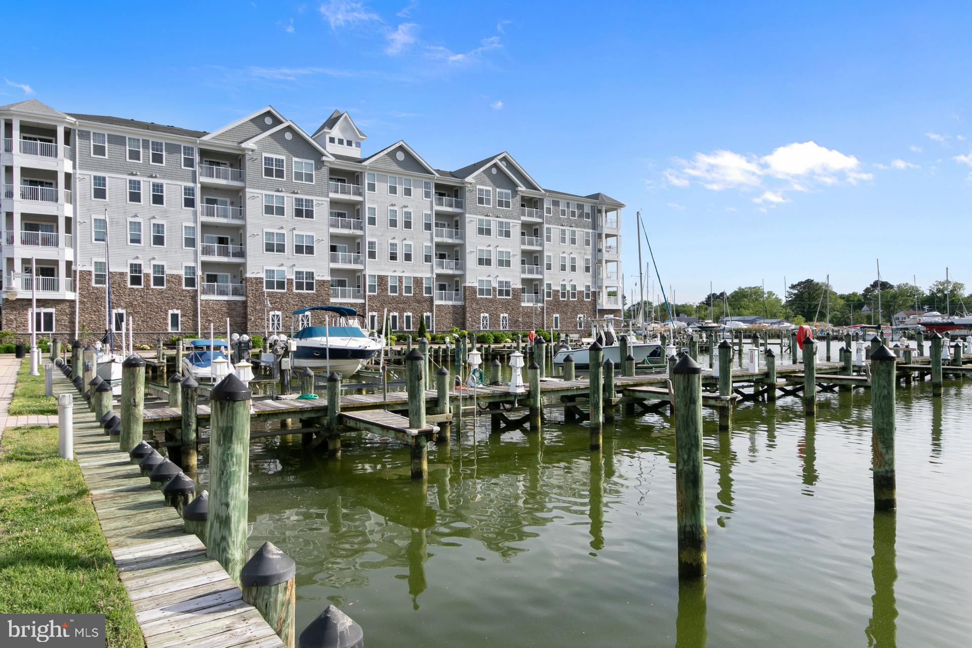 DEEP HARBOUR - Residential