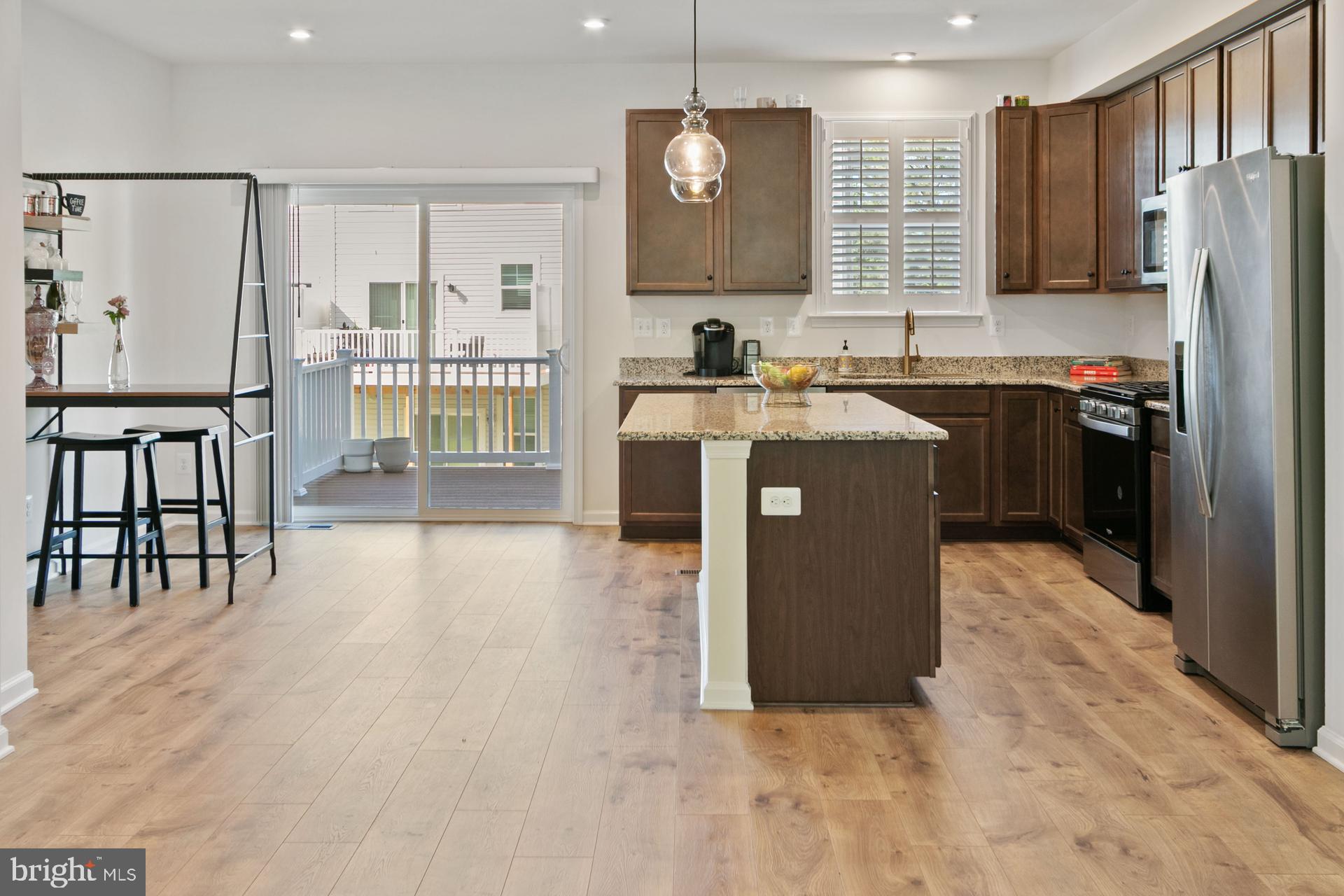 DEEP HARBOUR - Residential