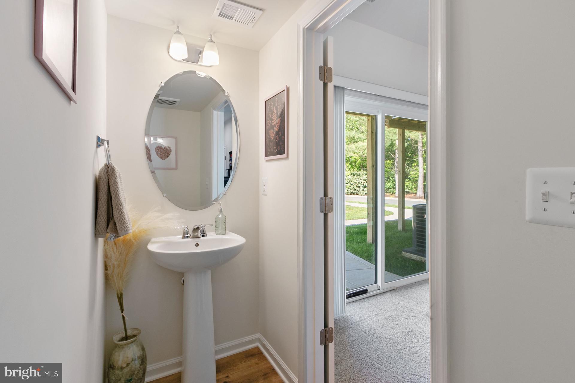 DEEP HARBOUR - Residential