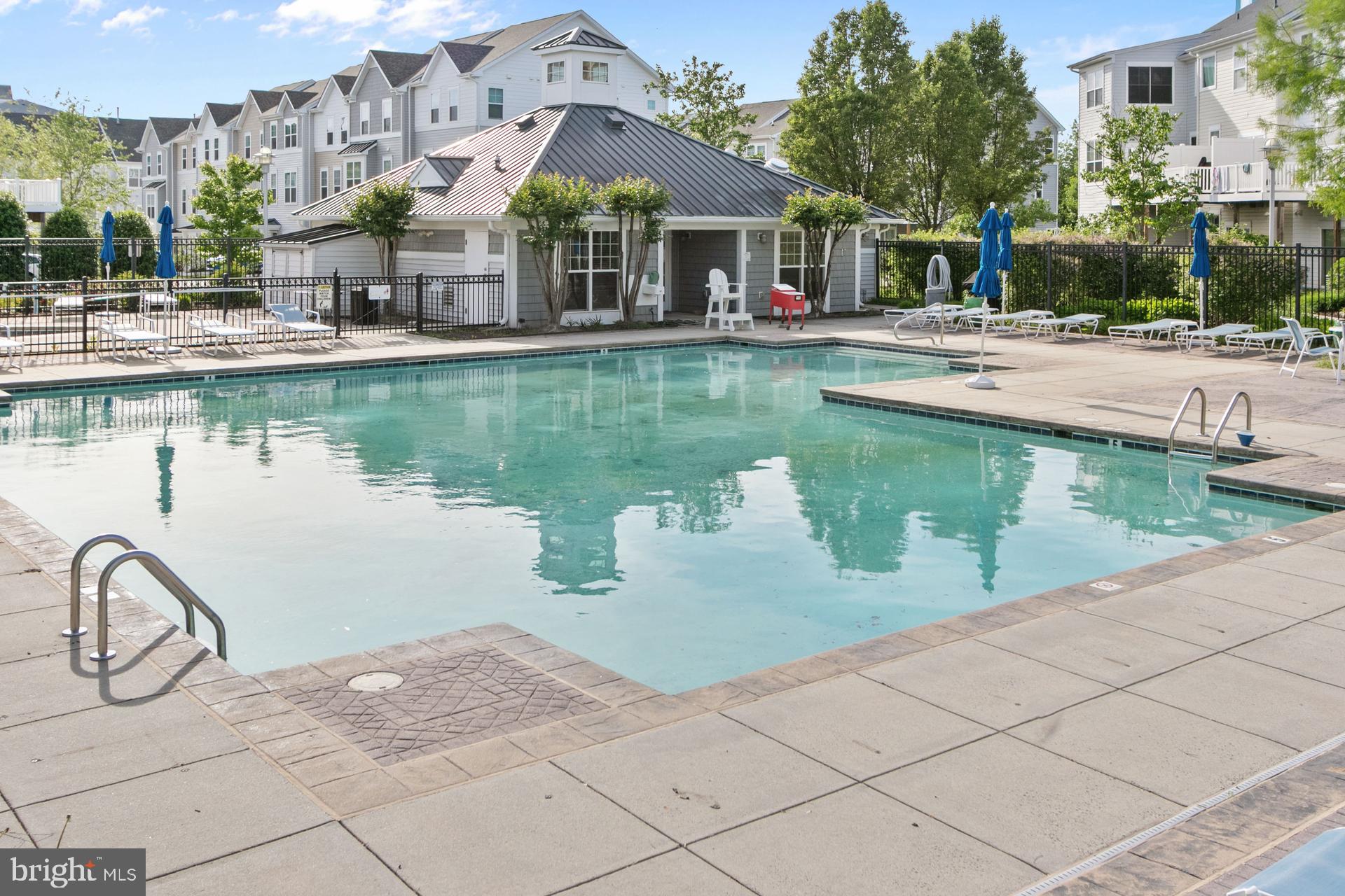 DEEP HARBOUR - Residential