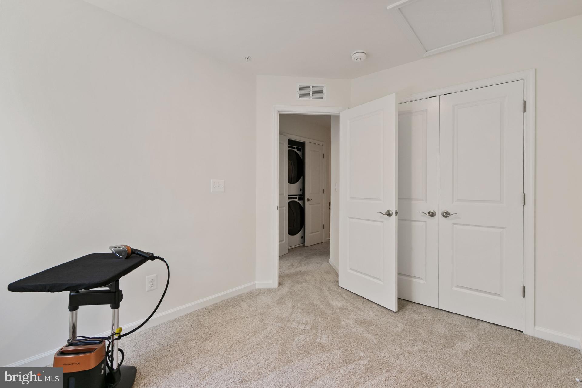 DEEP HARBOUR - Residential