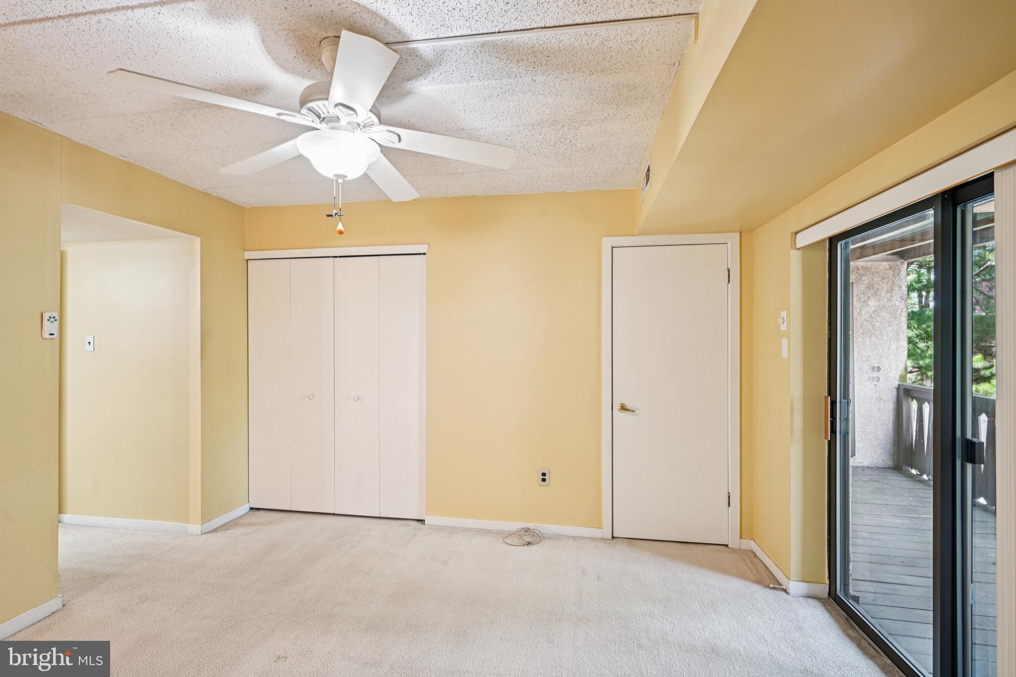 GREEN TREE SUMMIT - Residential