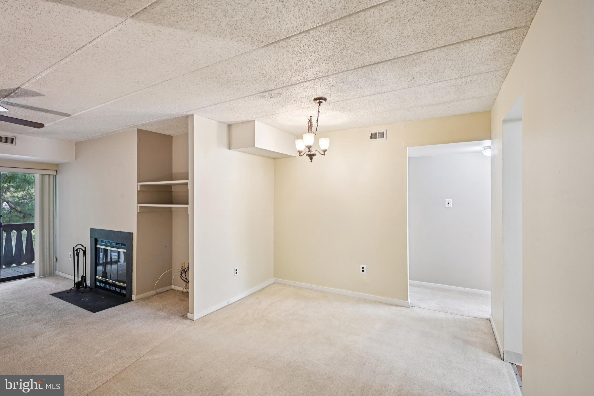 GREEN TREE SUMMIT - Residential