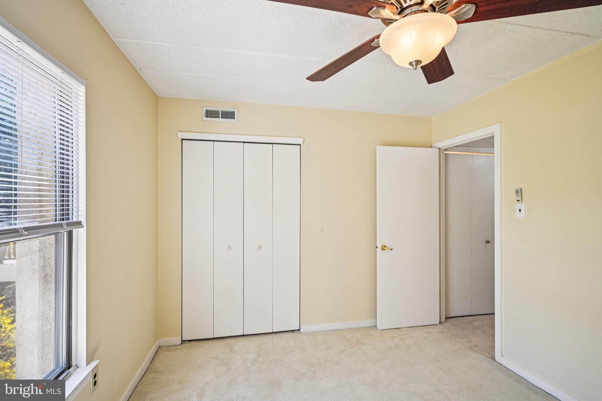 GREEN TREE SUMMIT - Residential