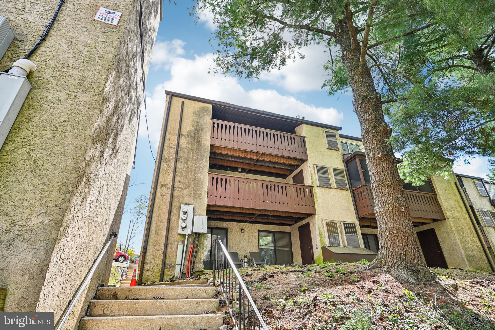 GREEN TREE SUMMIT - Residential