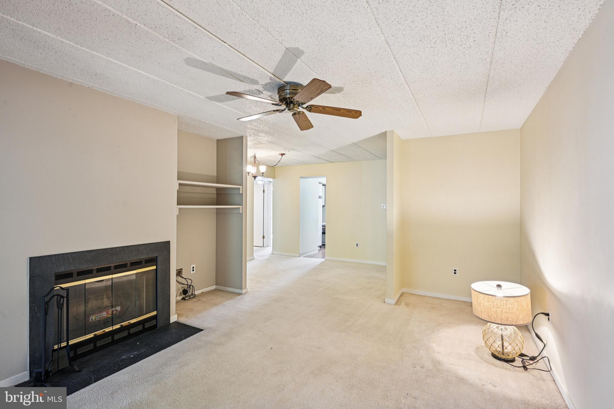 GREEN TREE SUMMIT - Residential