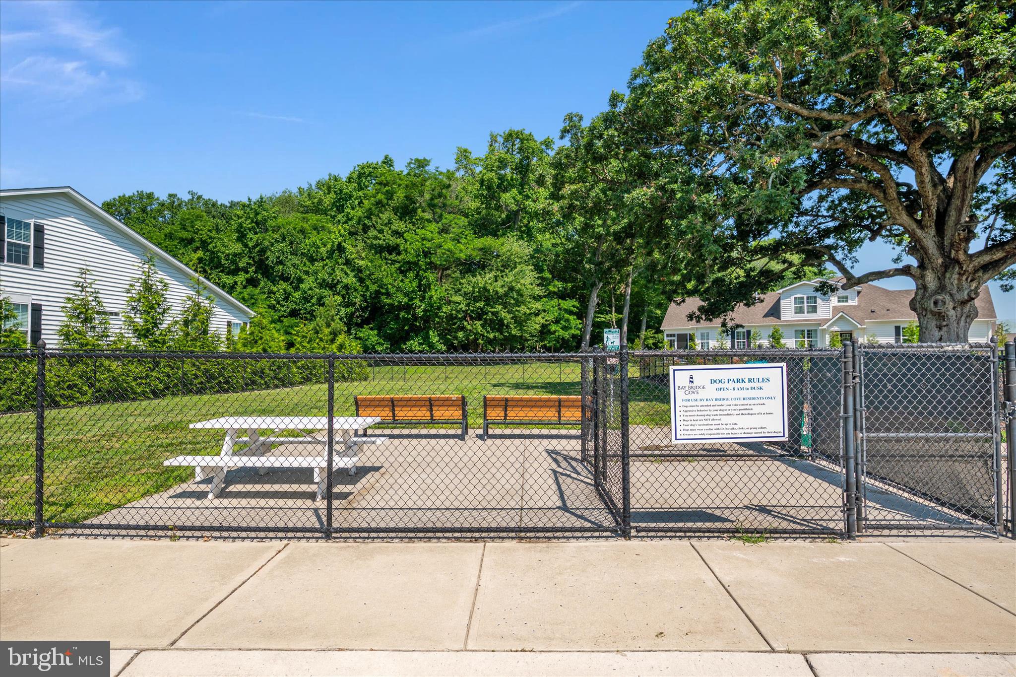 BAY BRIDGE COVE - Residential