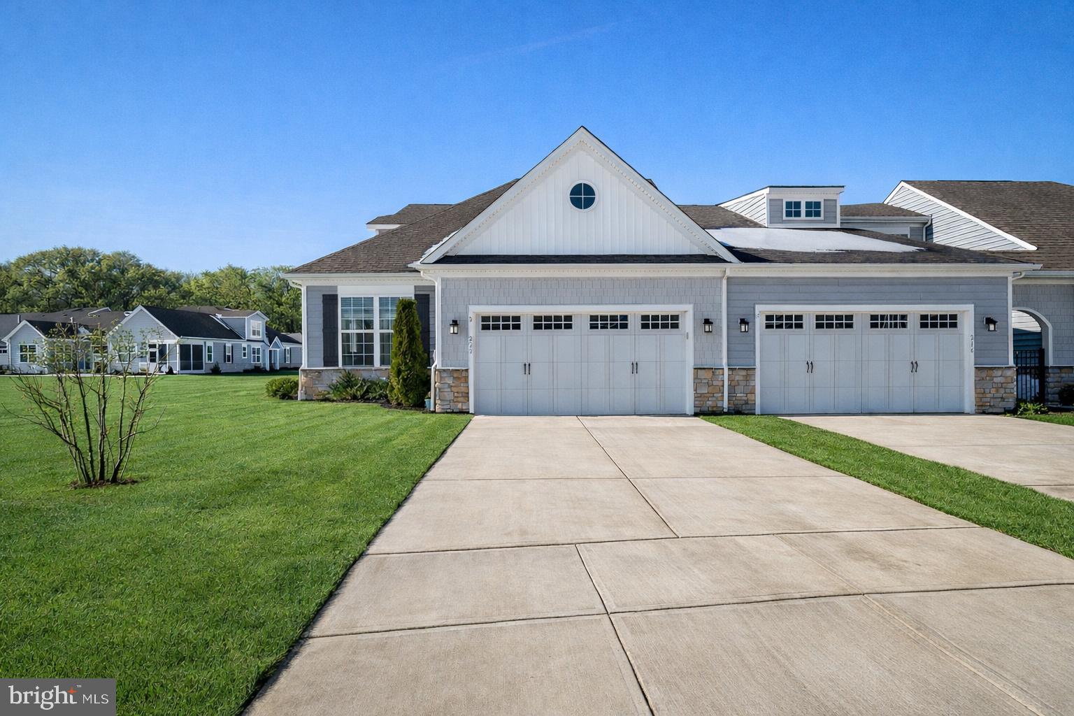 BAY BRIDGE COVE - Residential