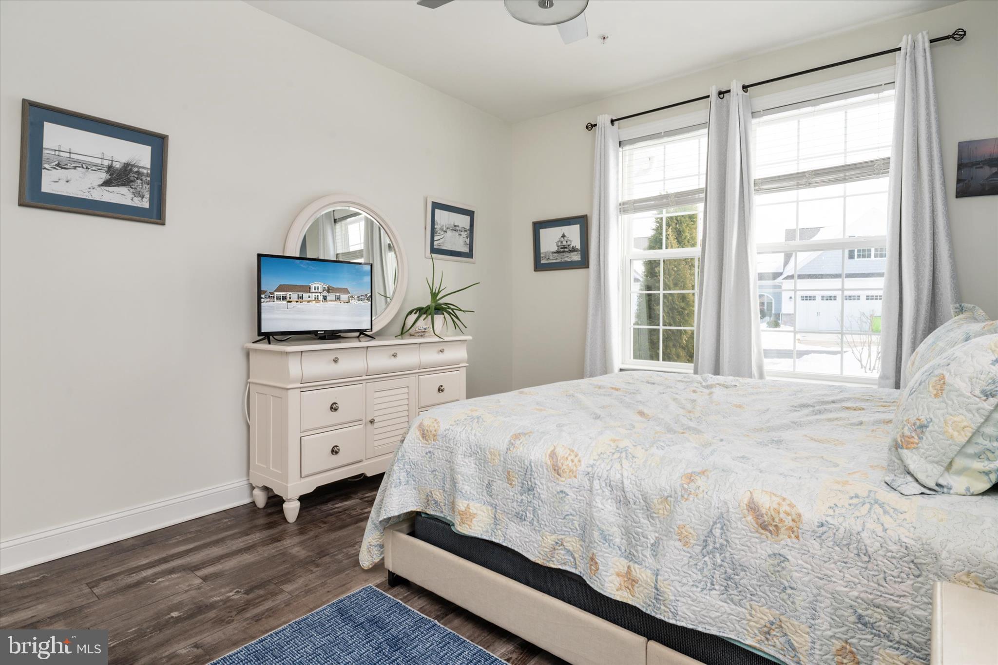 BAY BRIDGE COVE - Residential