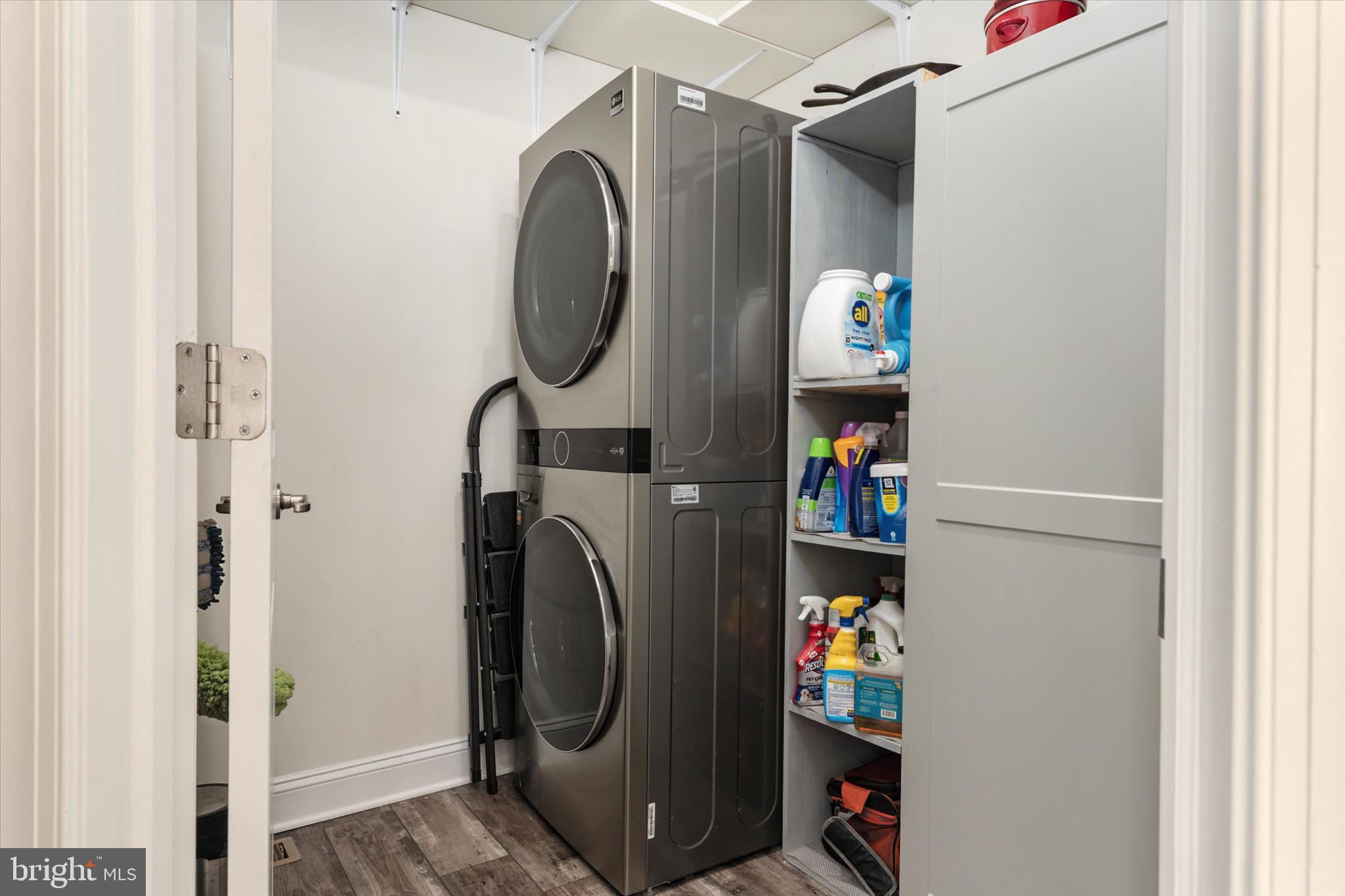 BAY BRIDGE COVE - Residential