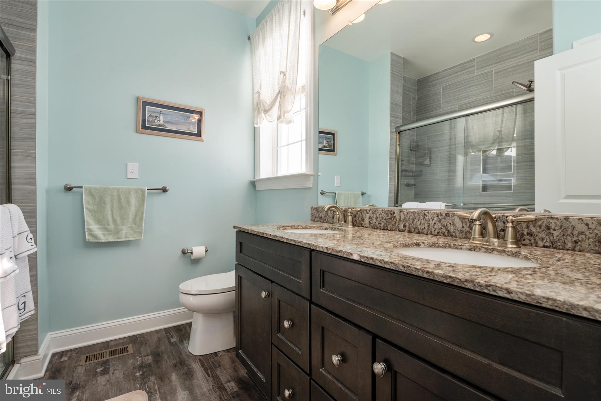 BAY BRIDGE COVE - Residential