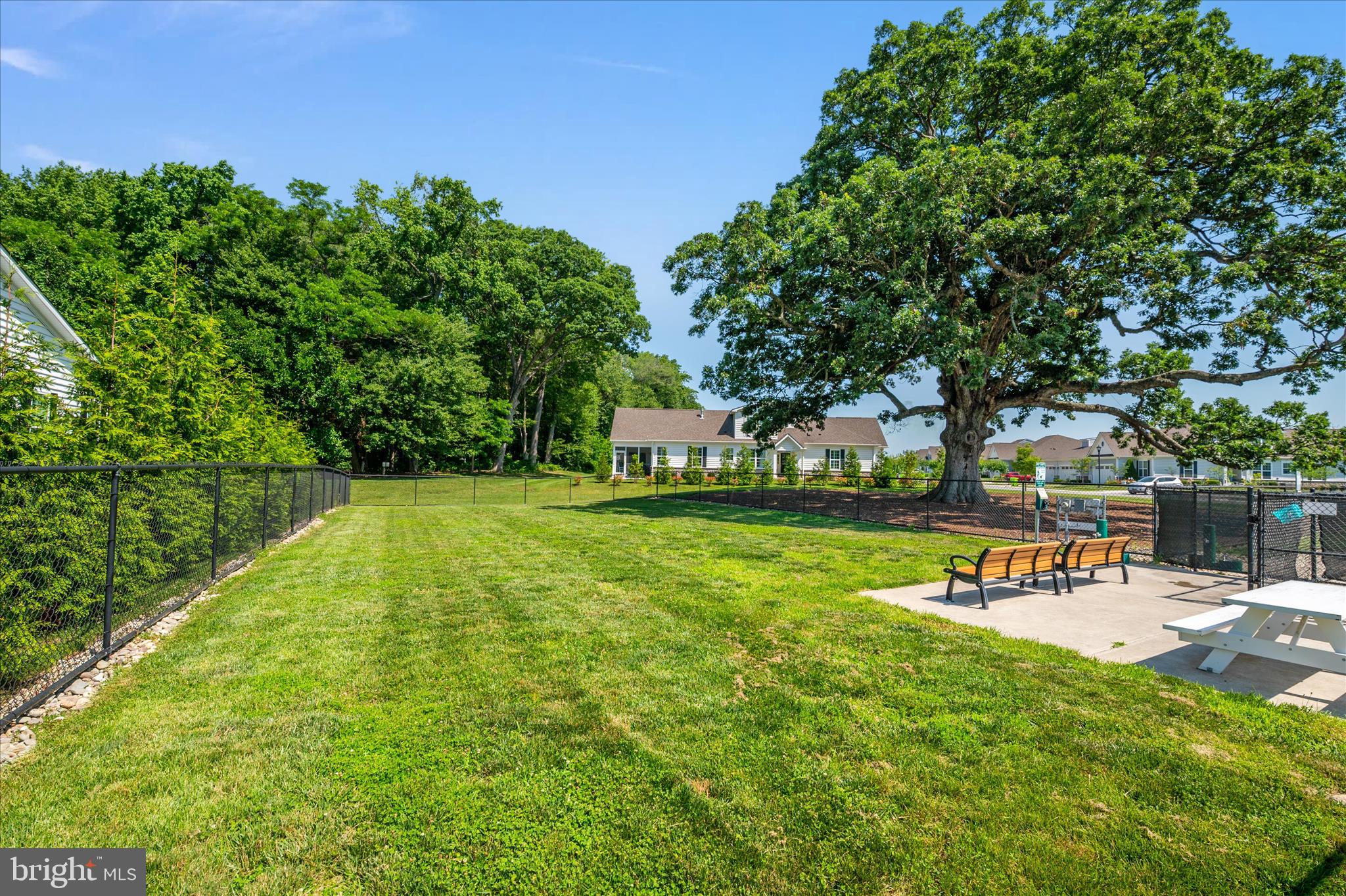 BAY BRIDGE COVE - Residential