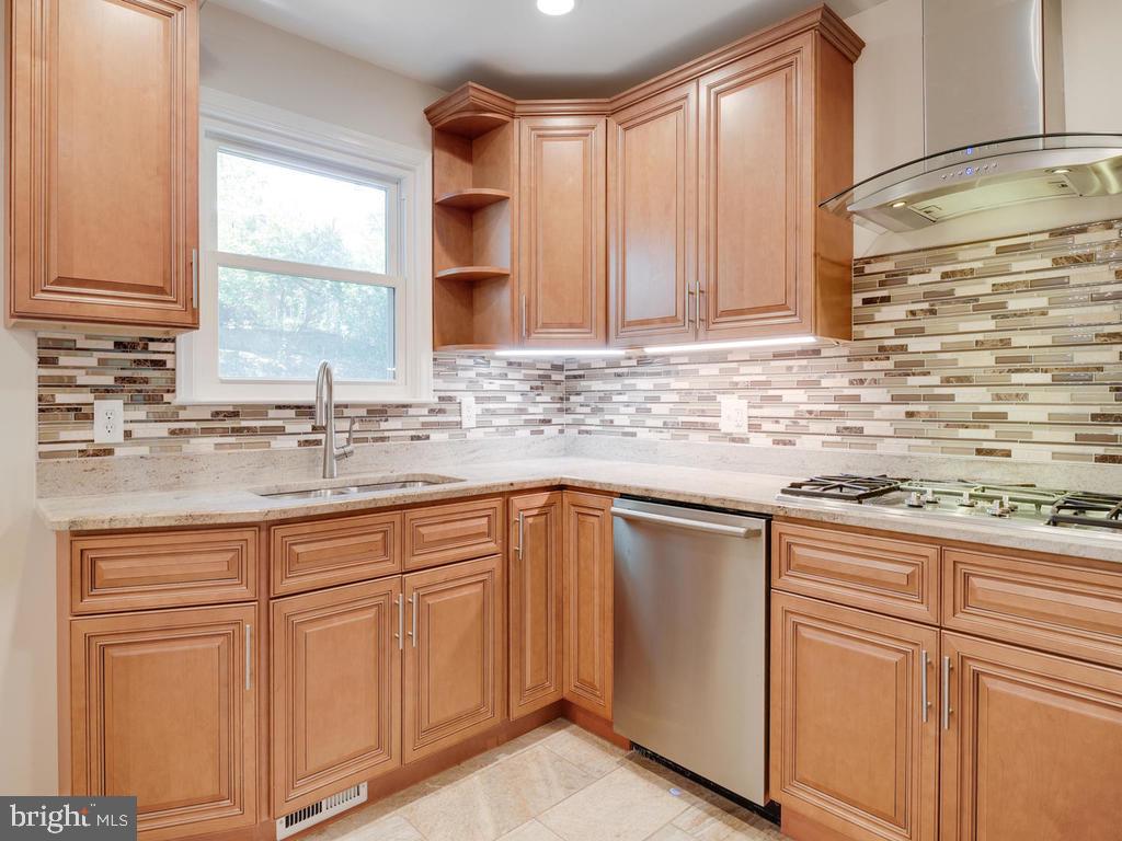 OAKVIEW - Residential