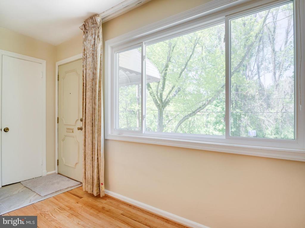 OAKVIEW - Residential