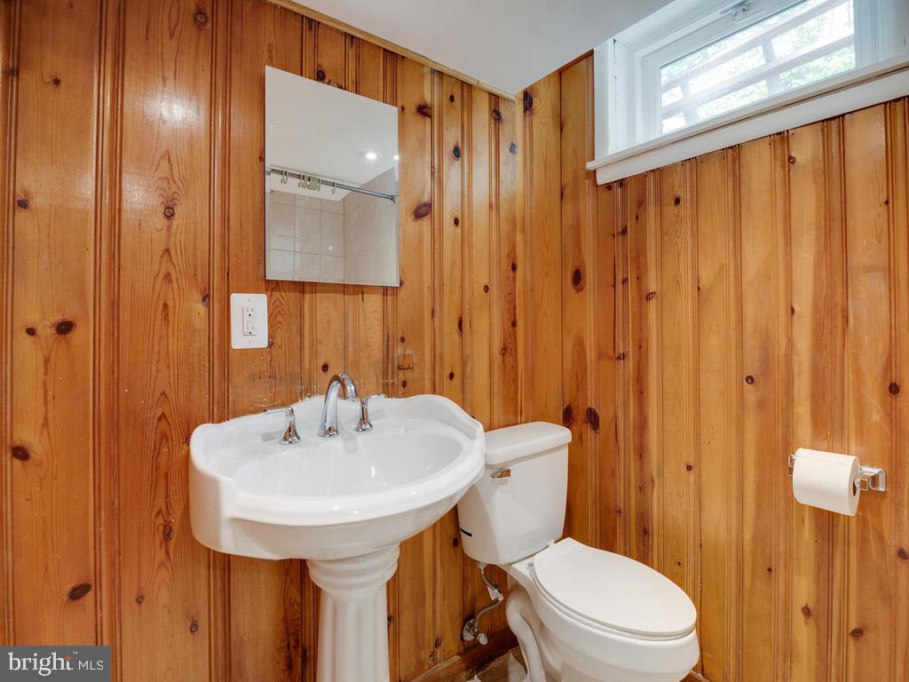 OAKVIEW - Residential