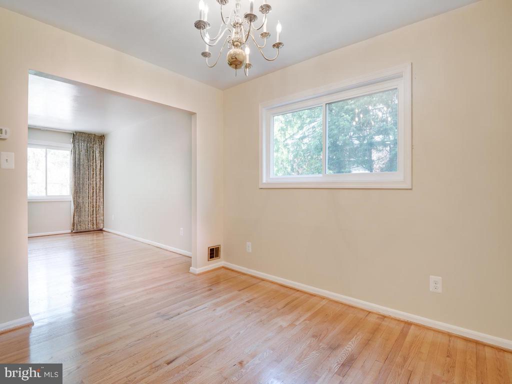 OAKVIEW - Residential