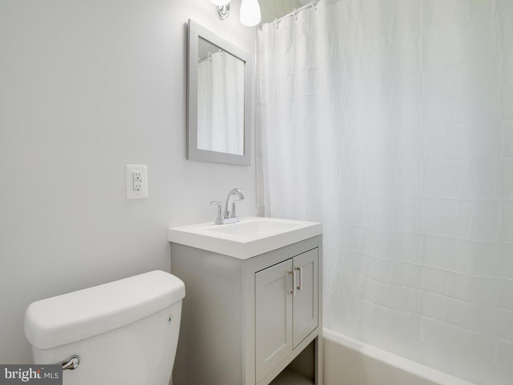 OAKVIEW - Residential