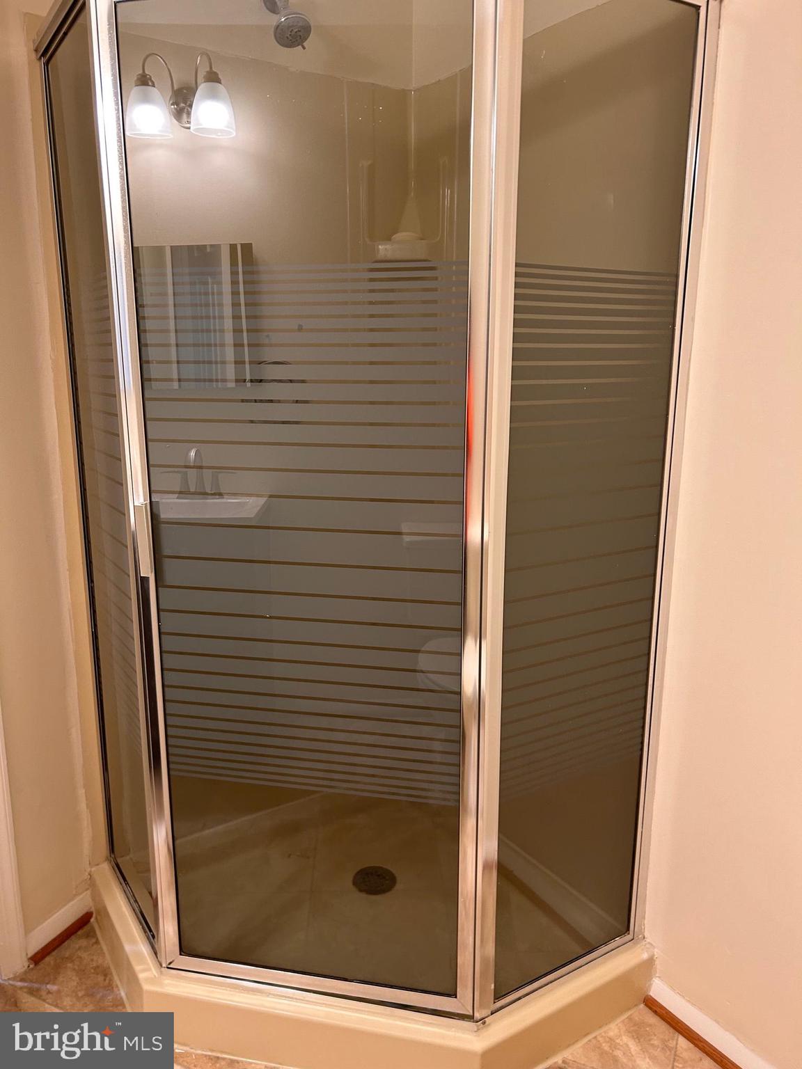 SUMMIT CHASE CLUSTER - Residential Lease