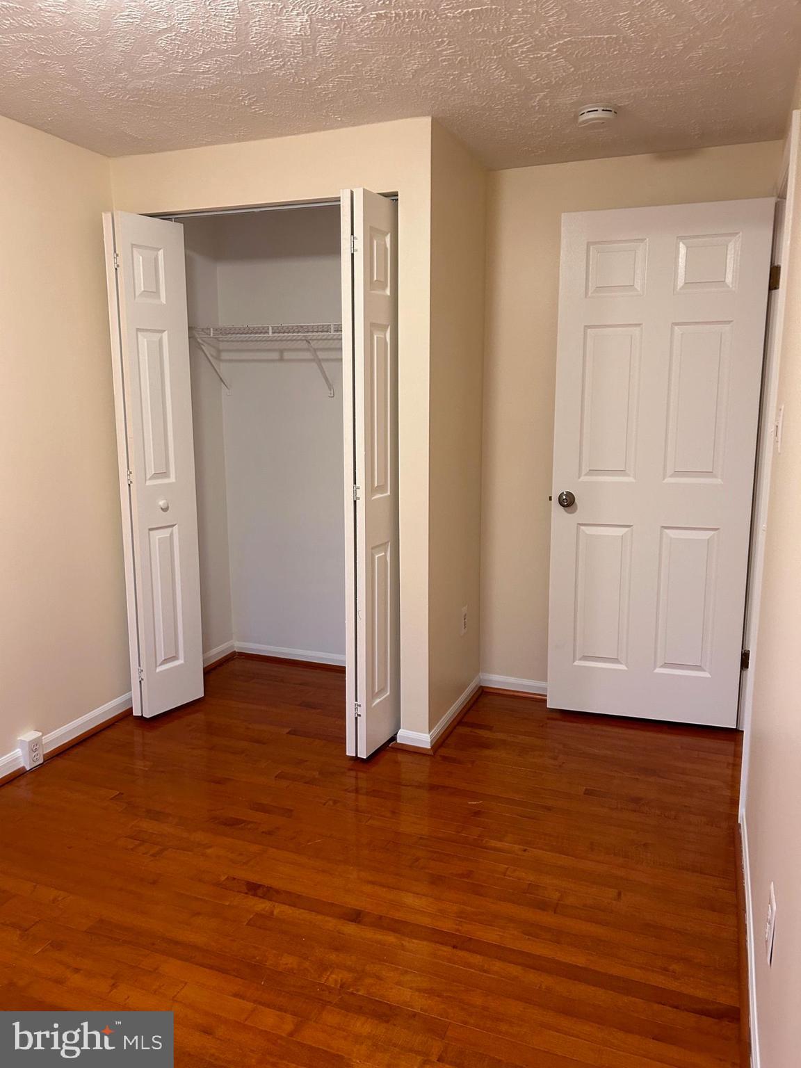 SUMMIT CHASE CLUSTER - Residential Lease