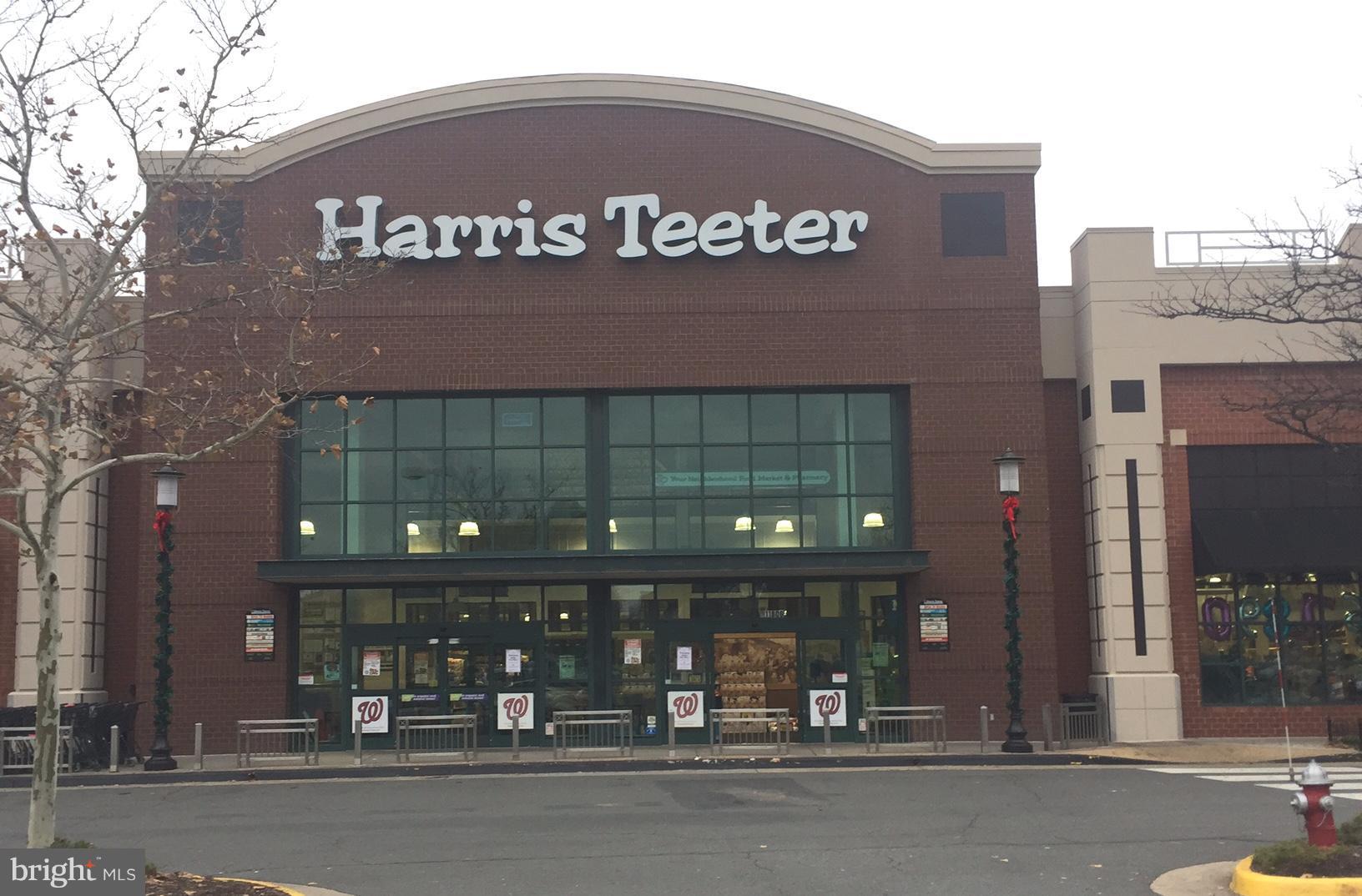 SUMMIT CHASE CLUSTER - Residential Lease