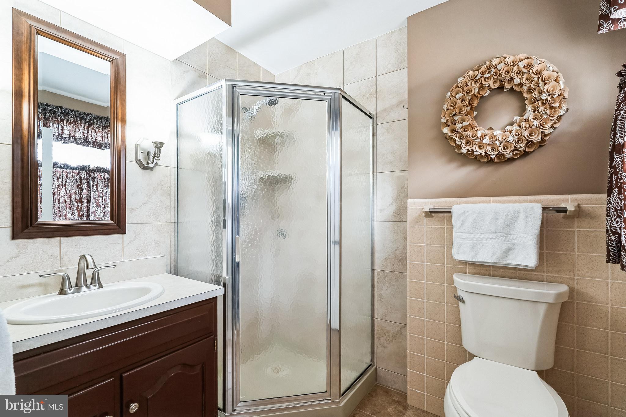 NEWTOWN SQ - Residential