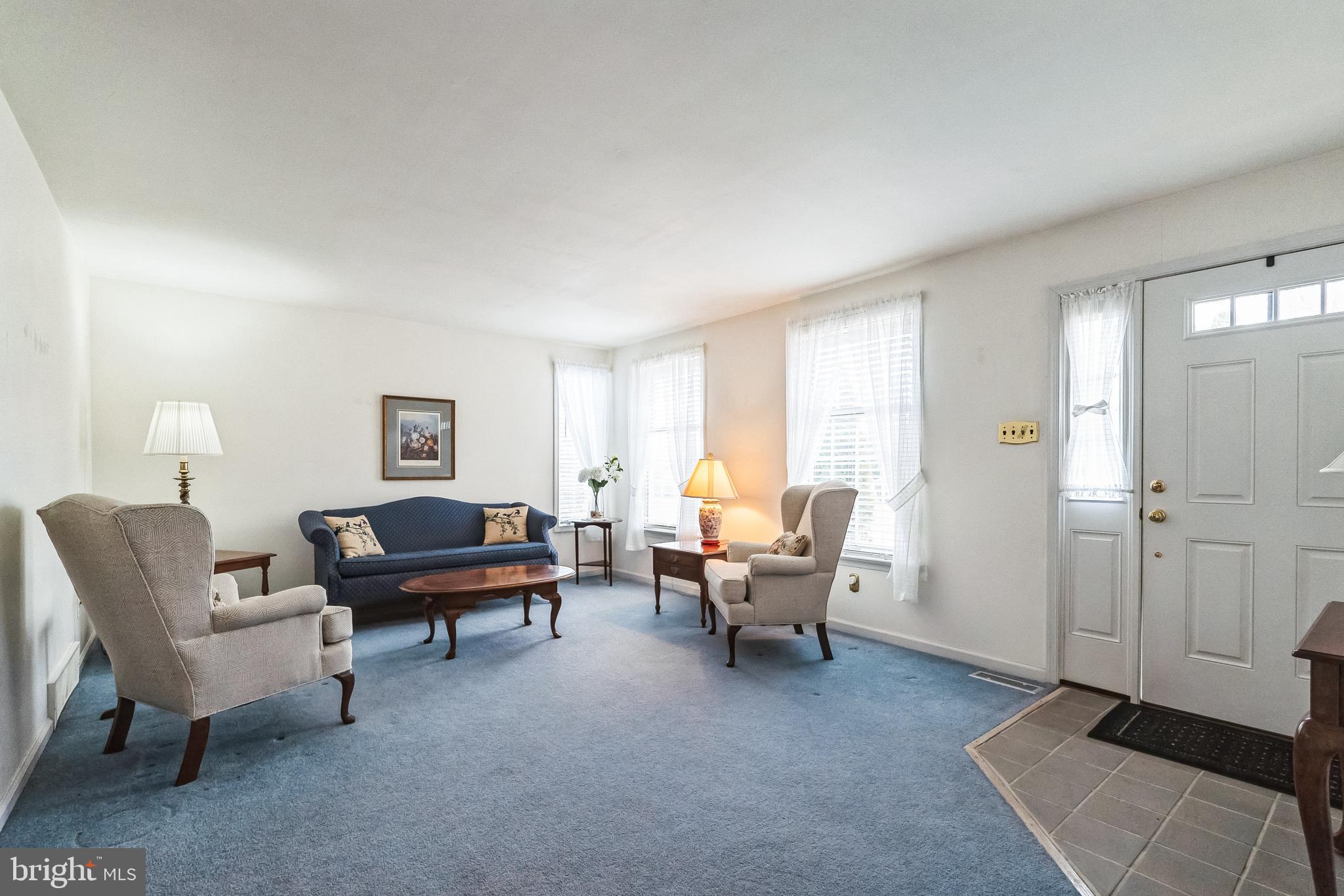 NEWTOWN SQ - Residential