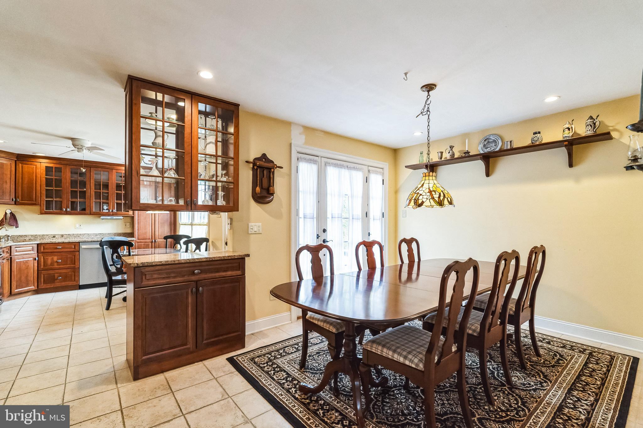 NEWTOWN SQ - Residential