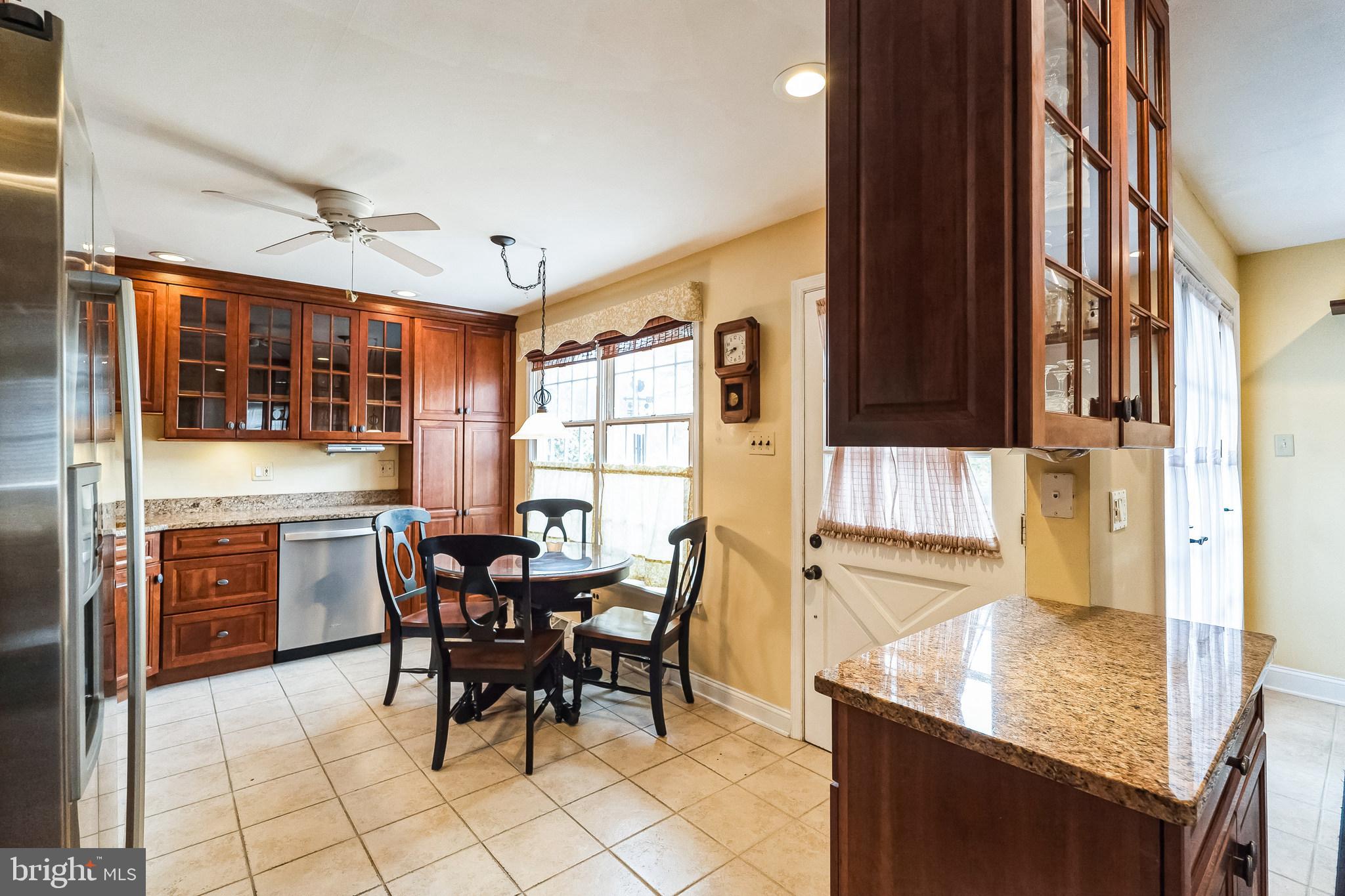 NEWTOWN SQ - Residential