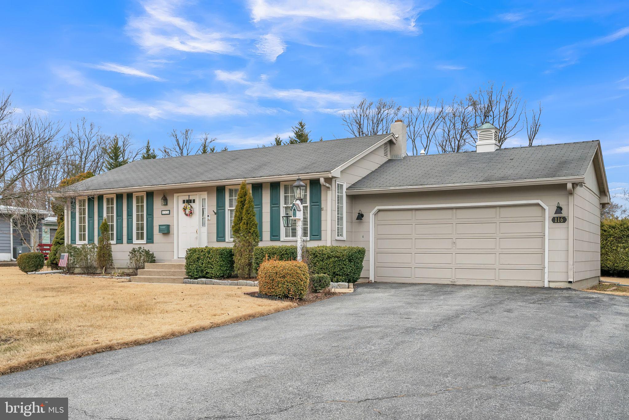 NEWTOWN SQ - Residential