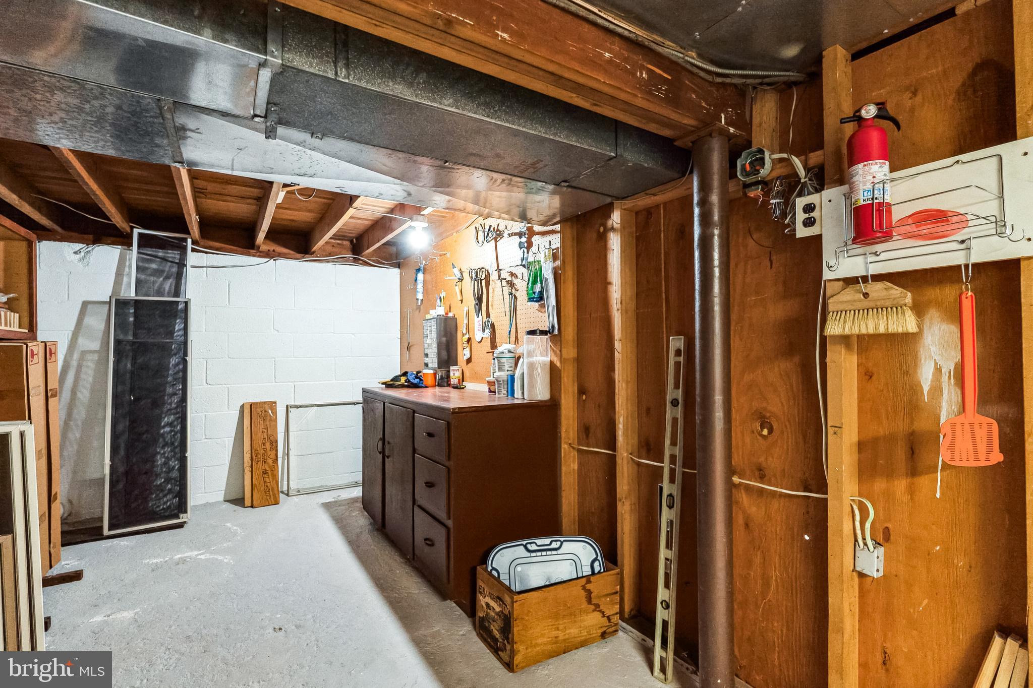 NEWTOWN SQ - Residential