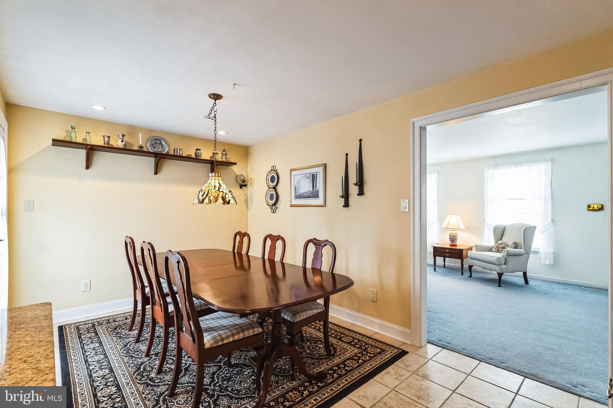 NEWTOWN SQ - Residential