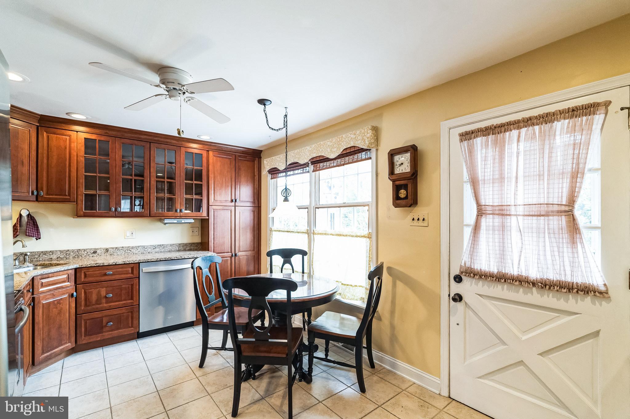 NEWTOWN SQ - Residential