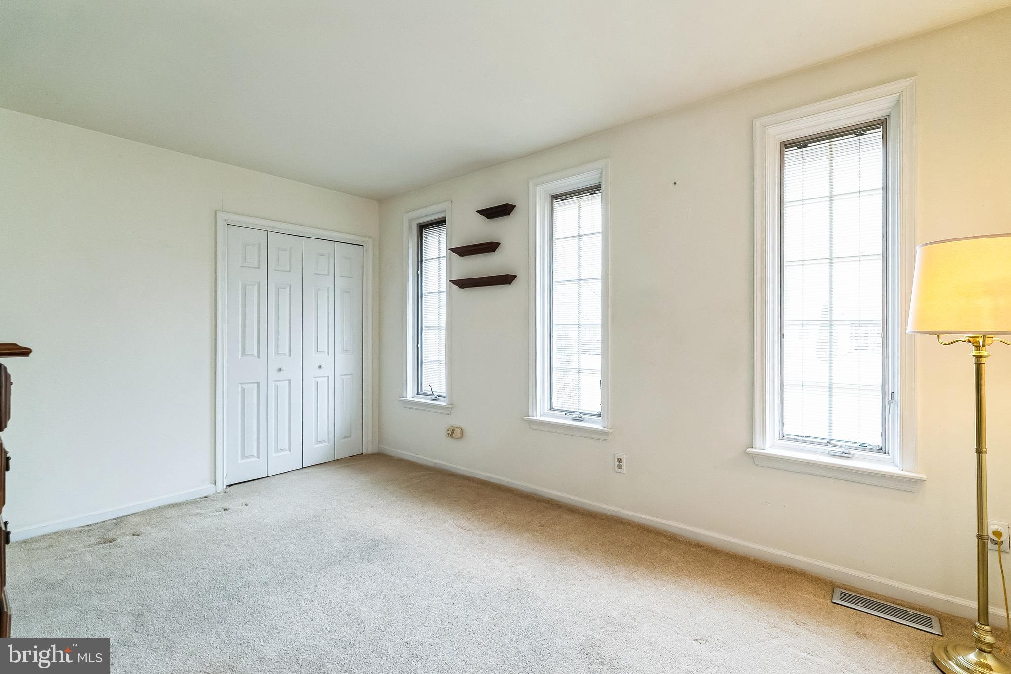 NEWTOWN SQ - Residential