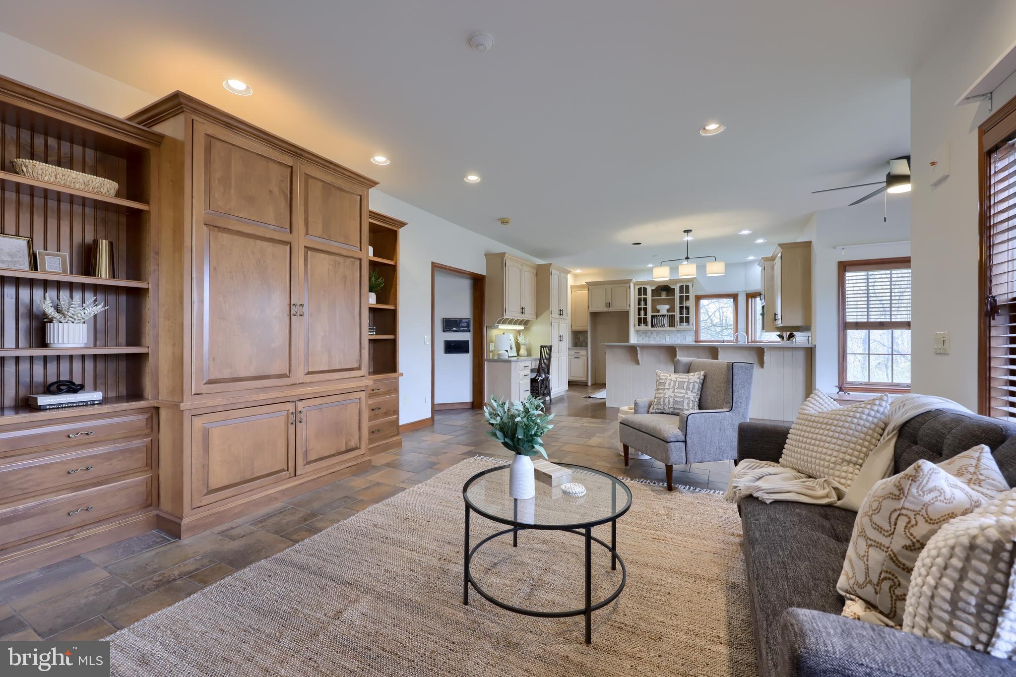 SOUTH ANNVILLE TWP. - Residential