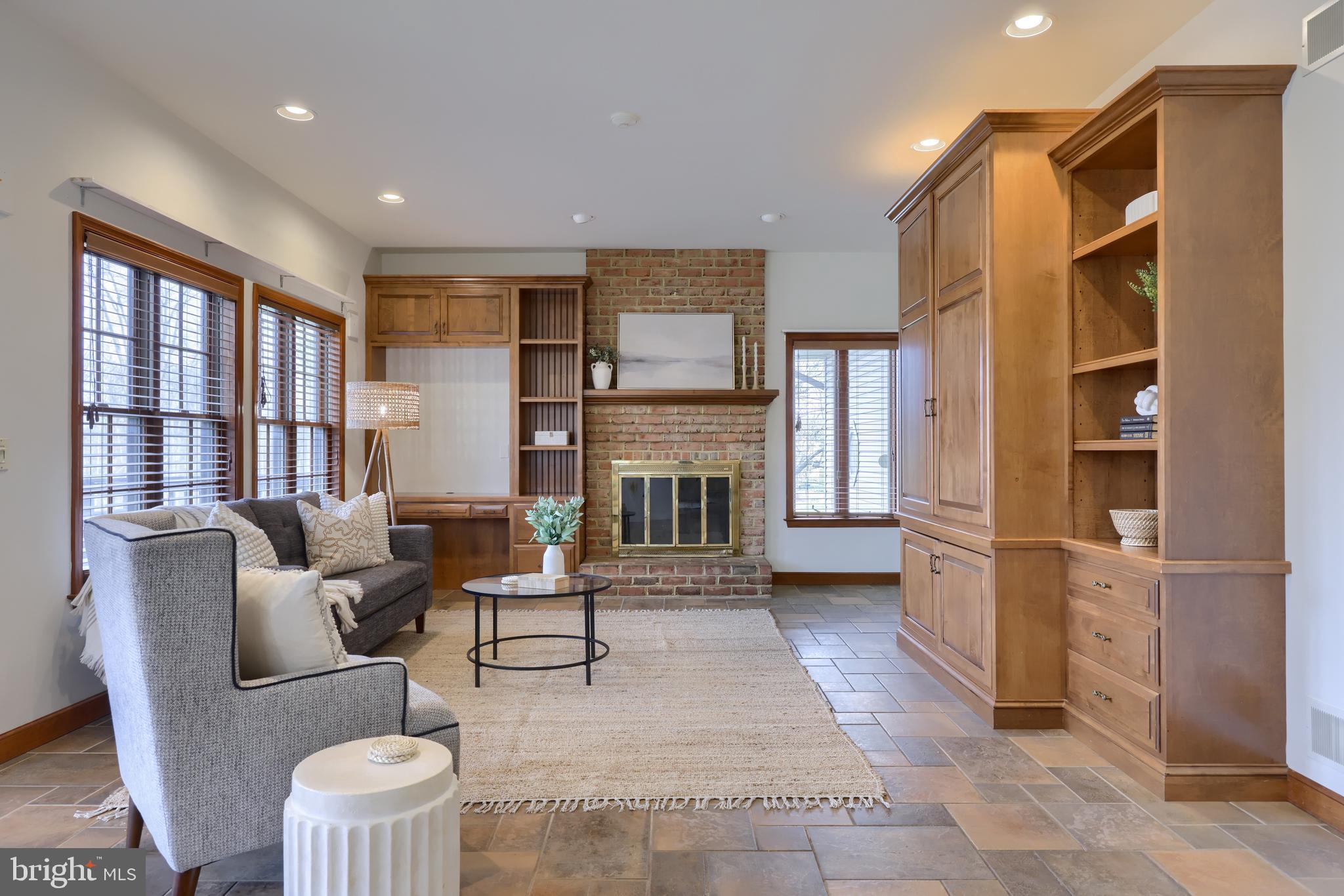 SOUTH ANNVILLE TWP. - Residential