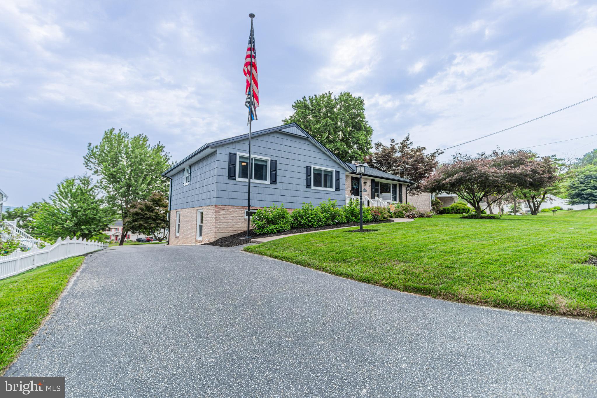 2475 FRIESIAN ROAD