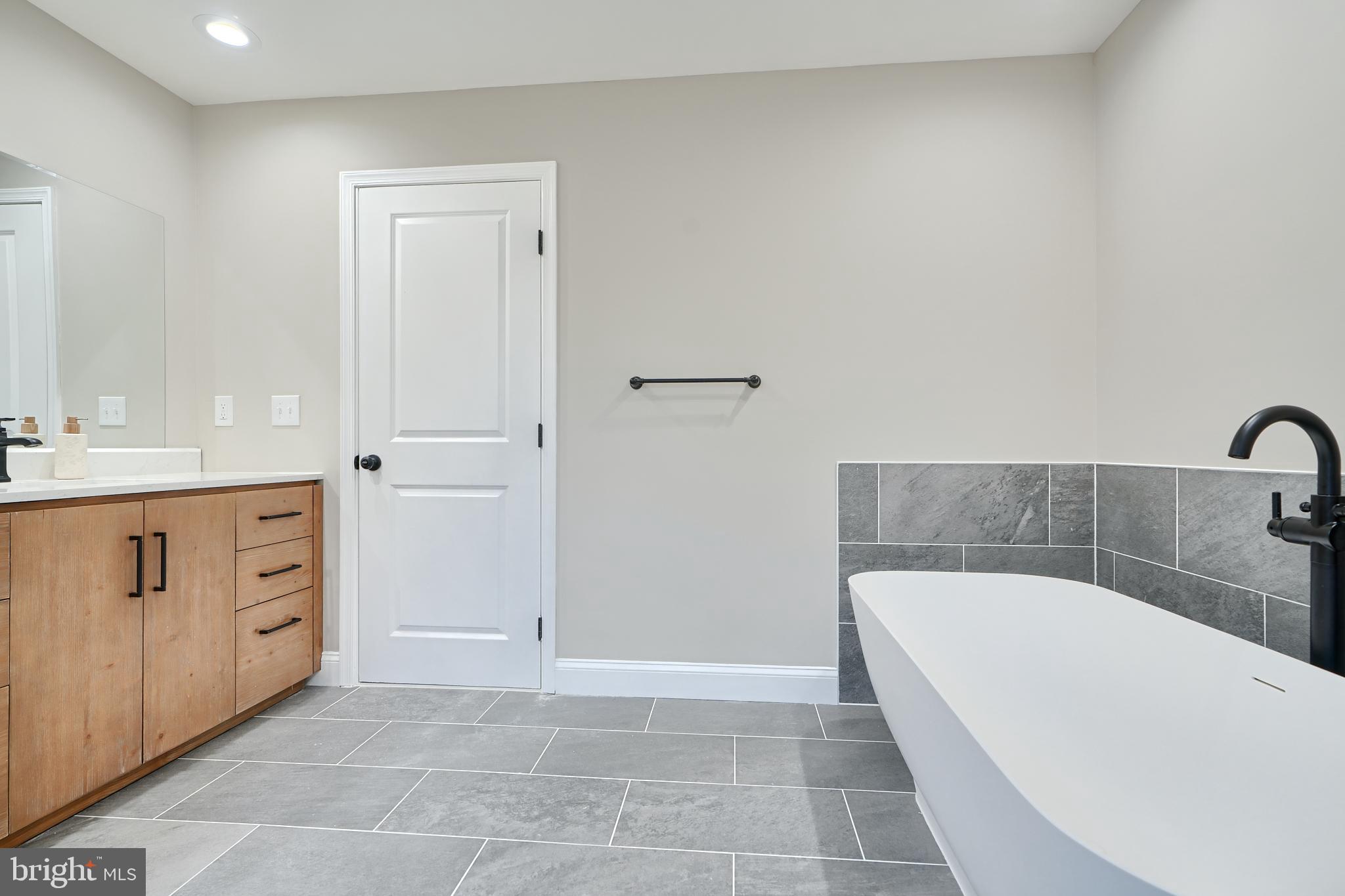 WORTHINGTON - Residential