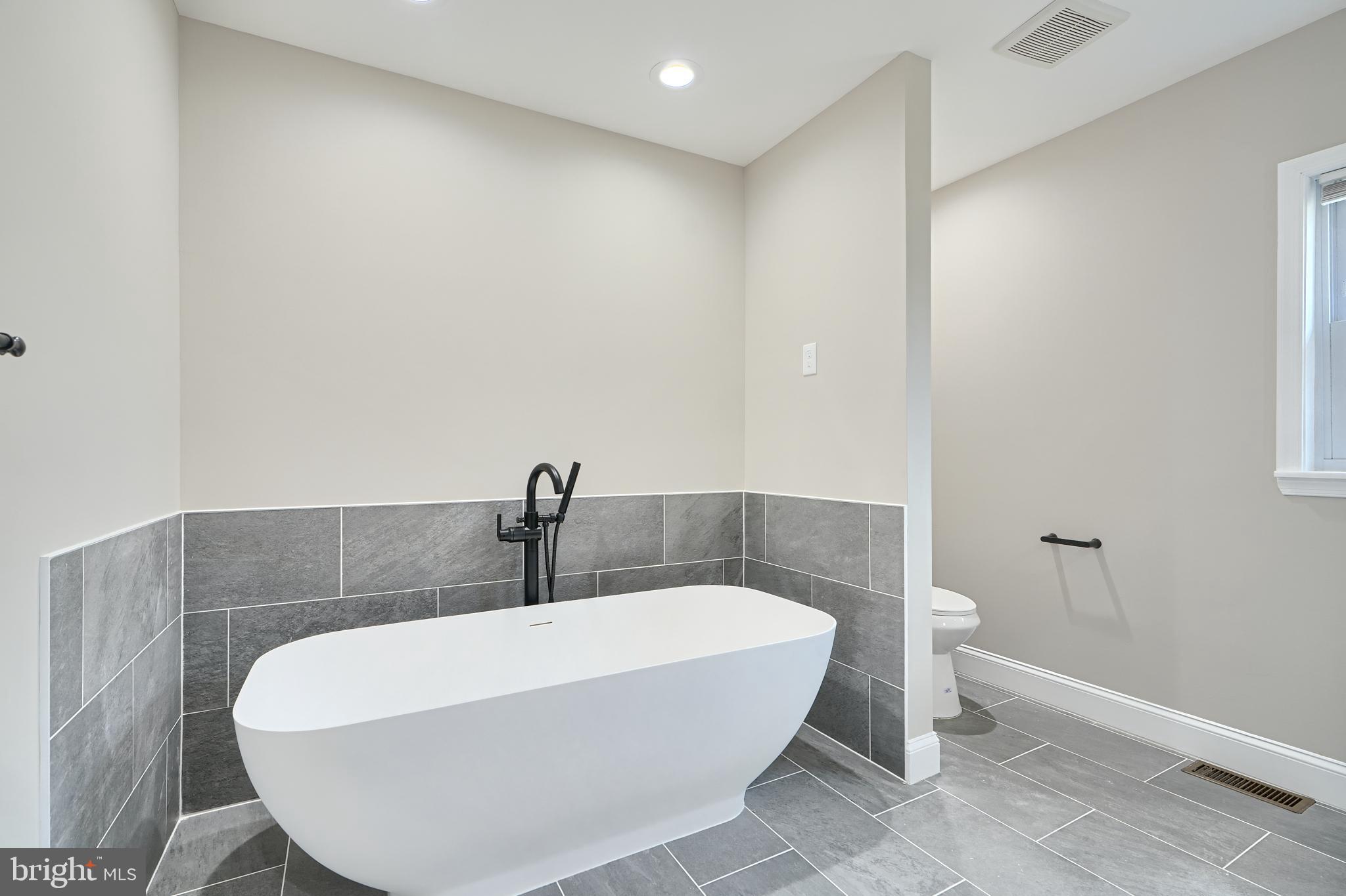 WORTHINGTON - Residential