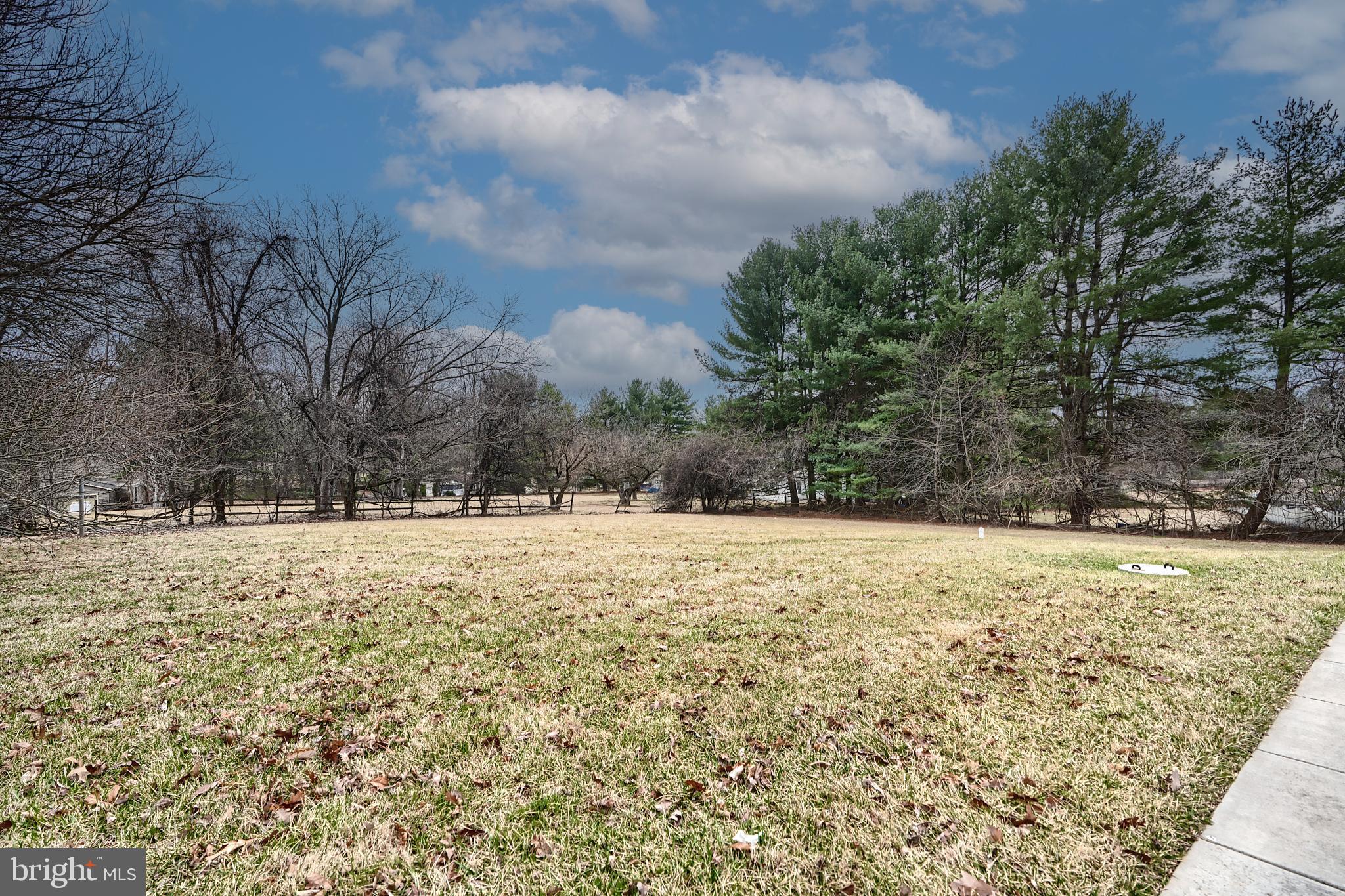 WORTHINGTON - Residential