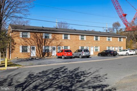Multifamily For Sale - 91 Dutch Mill Court<br/> Harrisonburg City County, HARRISONBURG, VA 22801