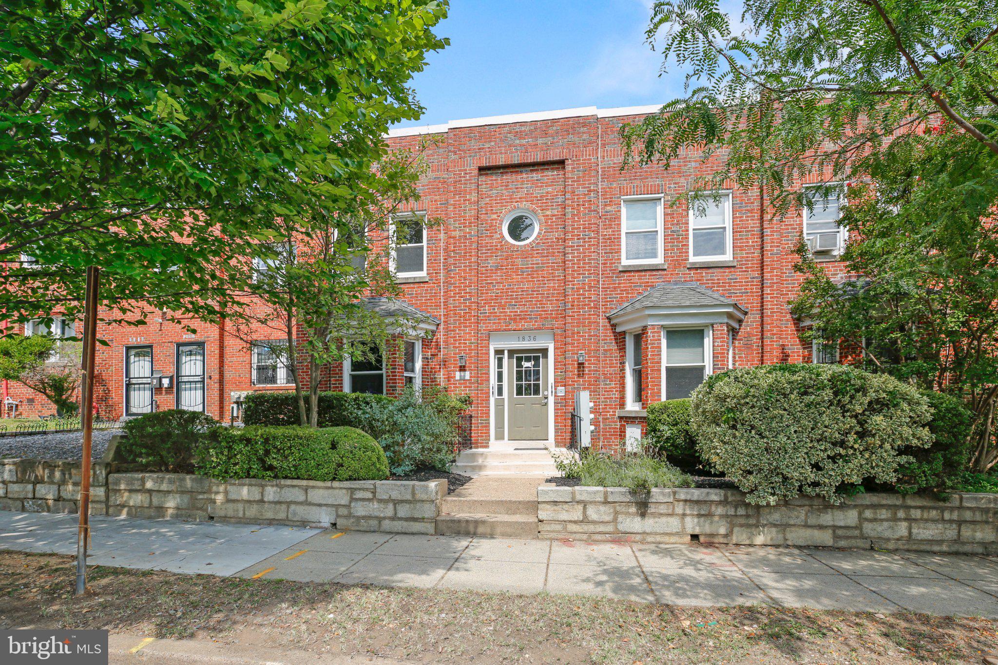 1836 INDEPENDENCE AVENUE SE 4
