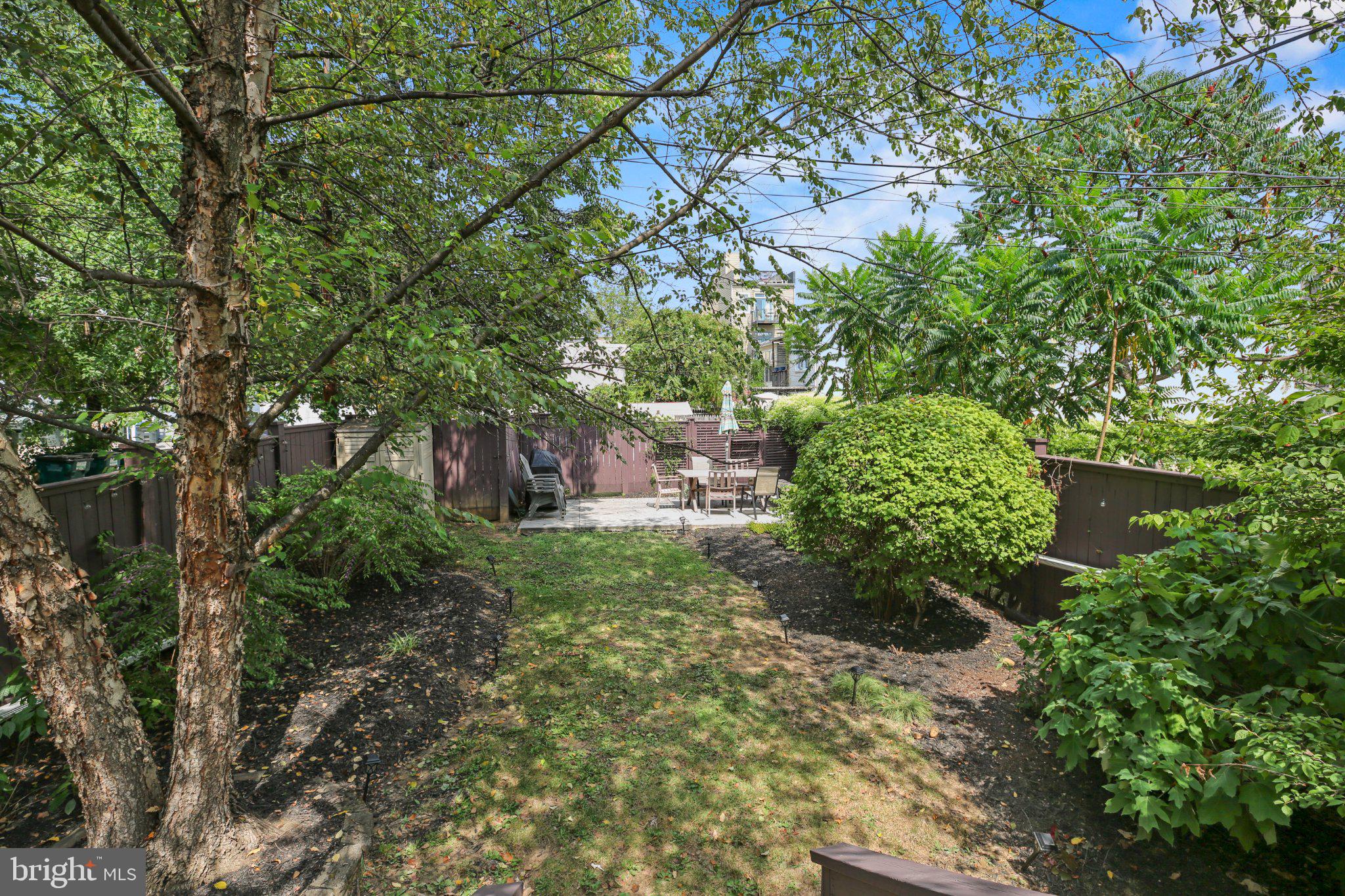 1836 INDEPENDENCE AVENUE SE 4