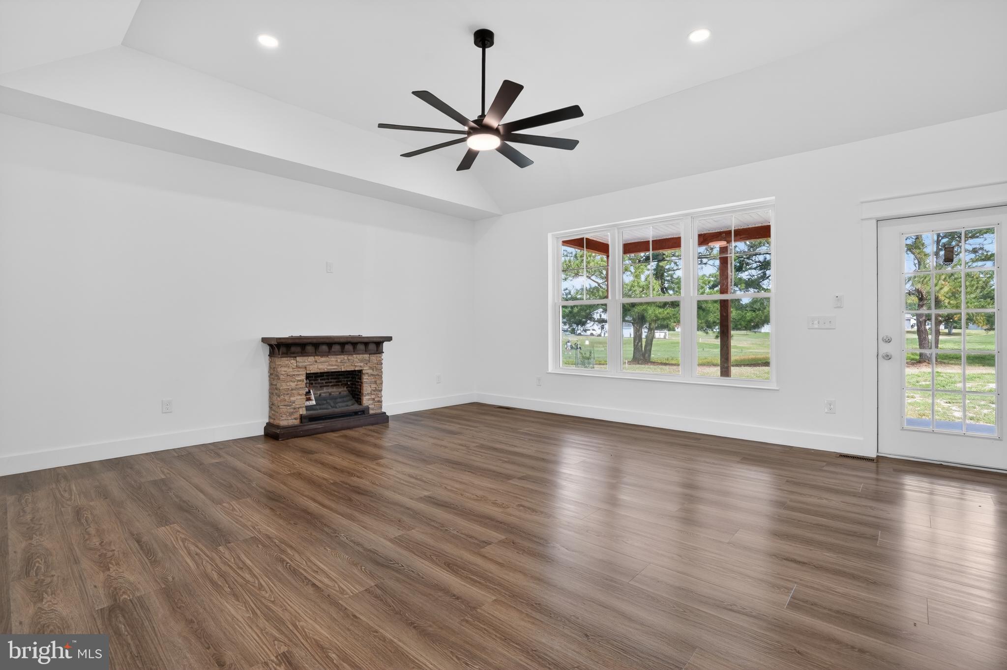 3077 NAVIGATOR DRIVE