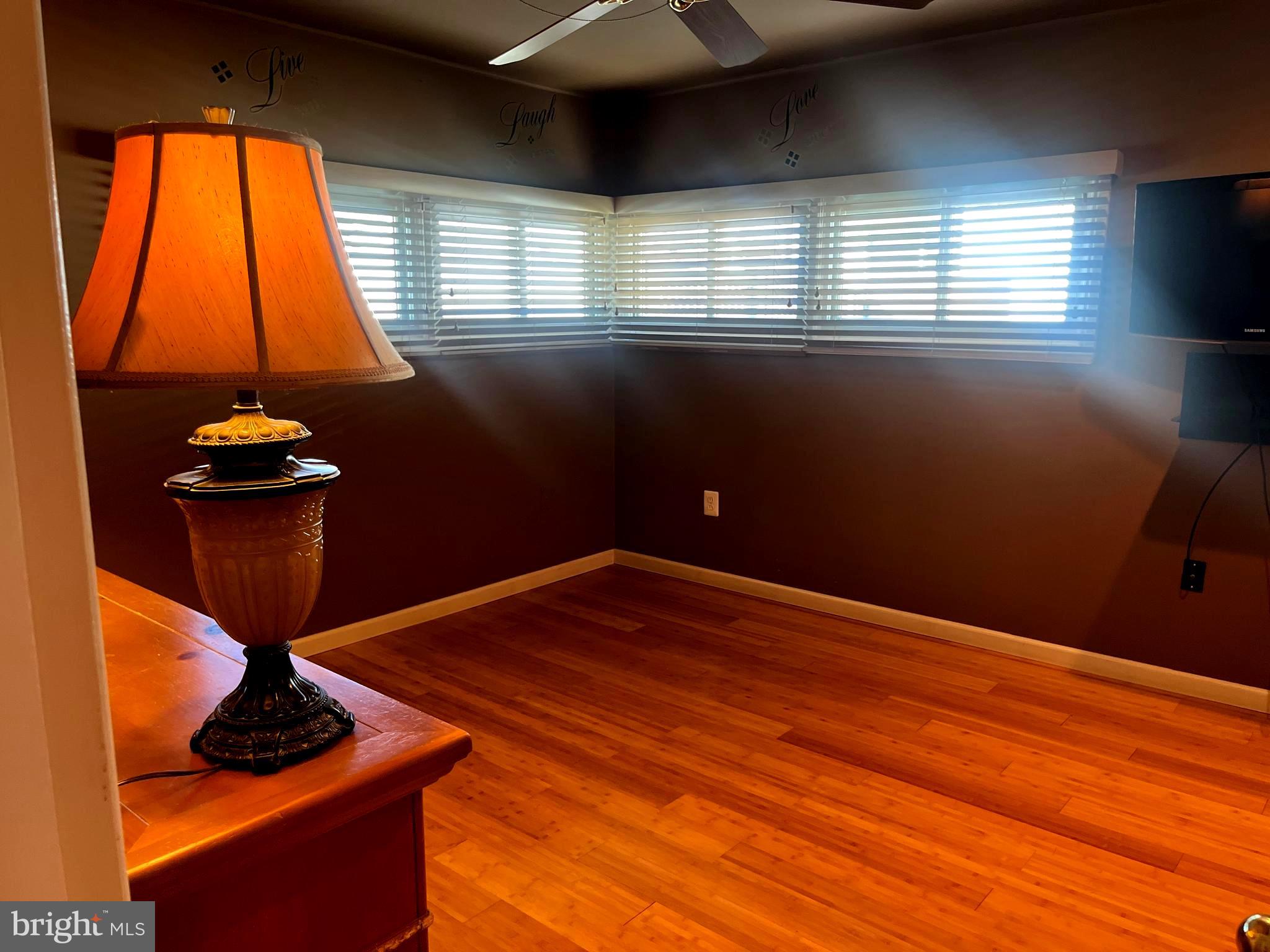 MAGNOLIA HILL - Residential