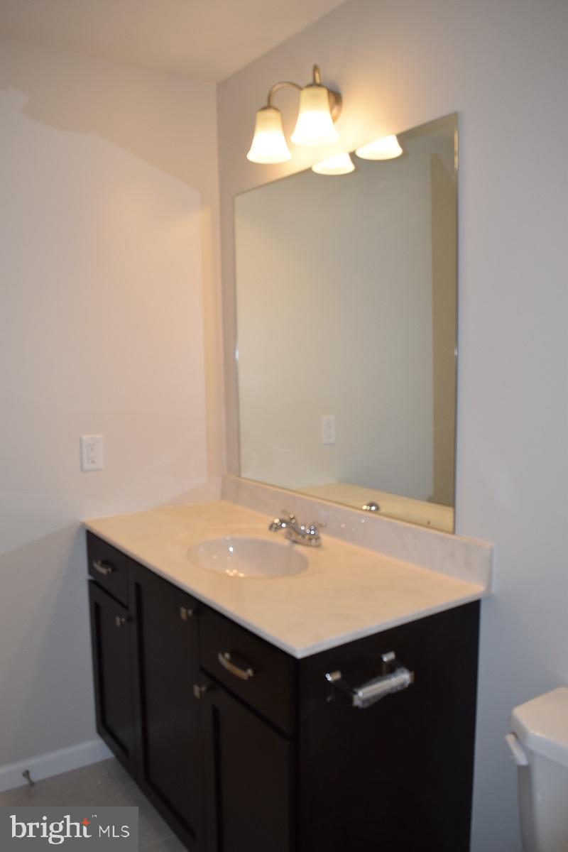 GRAYS POINTE - Residential