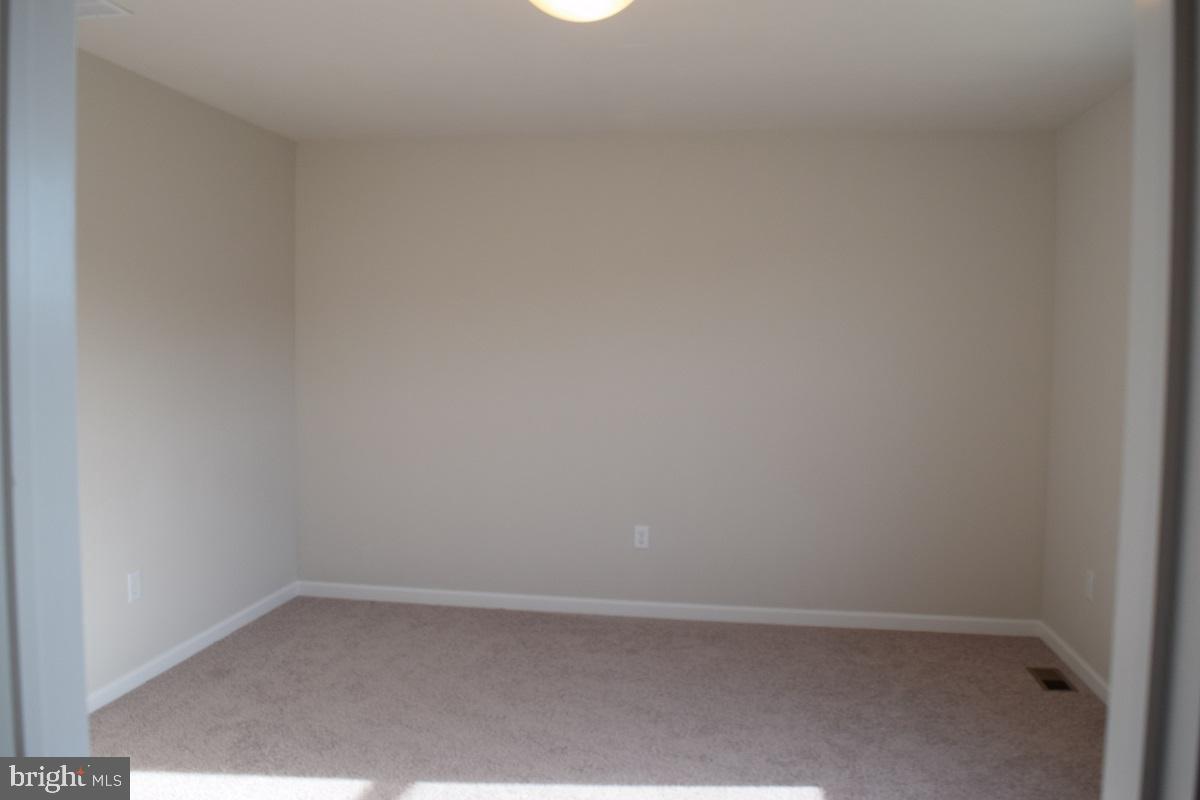 GRAYS POINTE - Residential