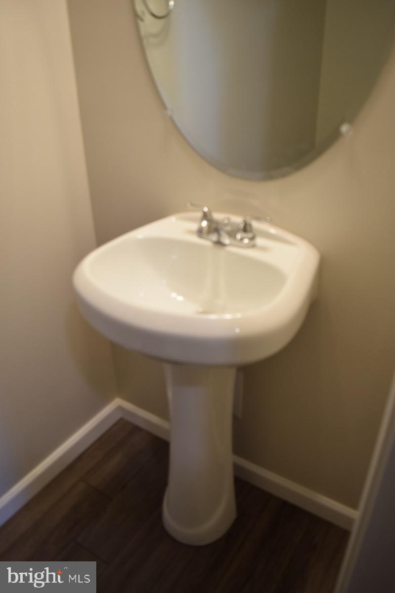 GRAYS POINTE - Residential