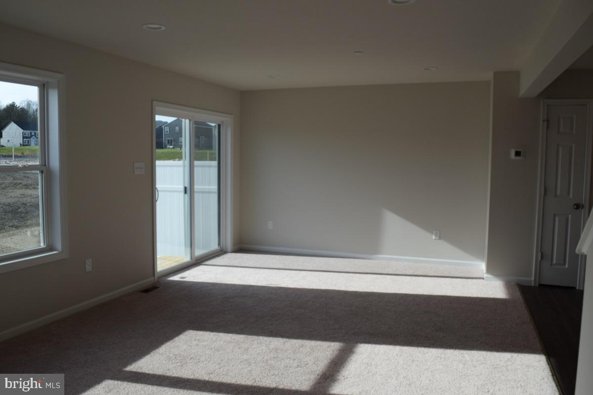 GRAYS POINTE - Residential