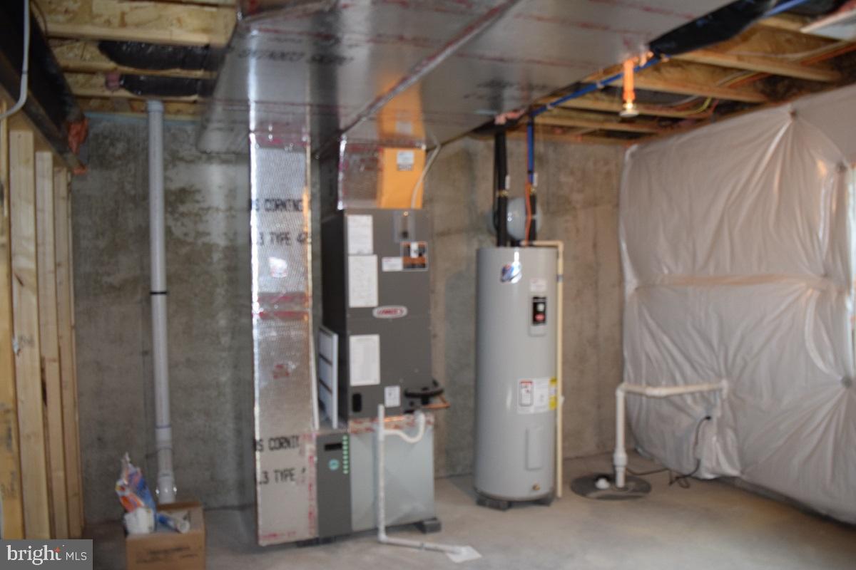 GRAYS POINTE - Residential