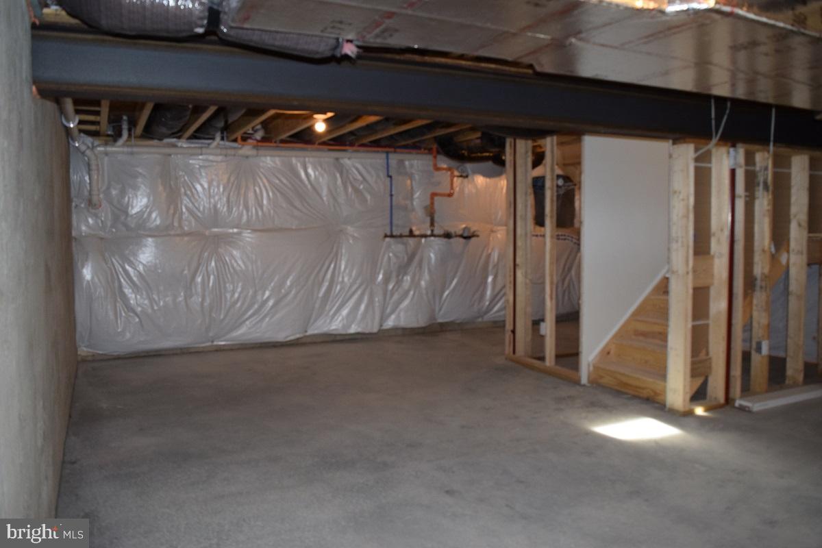 GRAYS POINTE - Residential